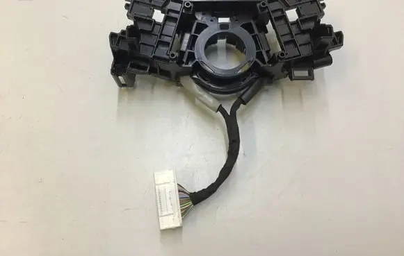 Toyota RAV 4 (XA50) Multifunctional control switch/knob 17J613
