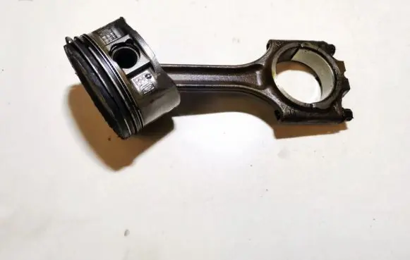 Volvo XC90 Piston with connecting rod