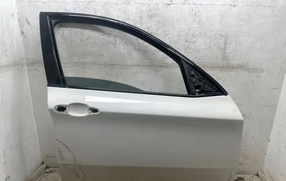 BMW X6 M Front door