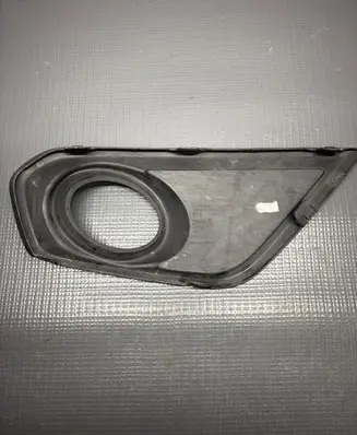 Volvo C30 Front fog light trim/grill 31323410