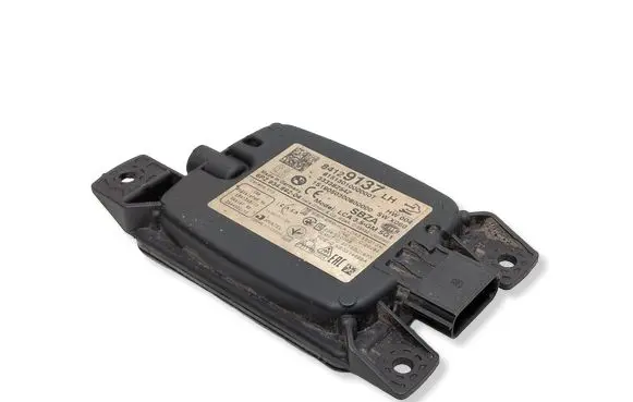 Opel Insignia B Blind spot module 84129137 333382547 8151301000000T