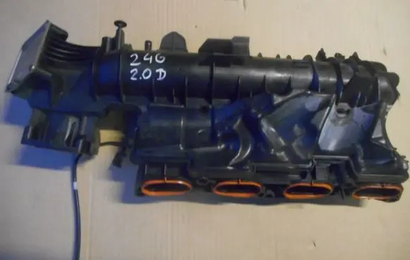 Mercedes-Benz B W246 W242 Intake manifold A2701400000