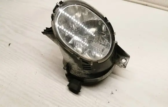 Volvo C30 Front fog light 31353109 7330100000