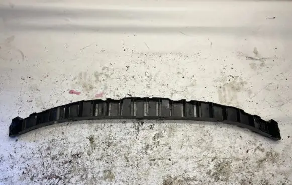 Front bumper mounting bracket