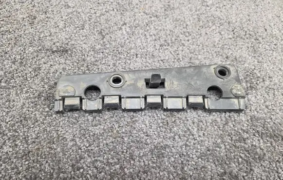 Volvo S60 Fender mounting bracket 31448916