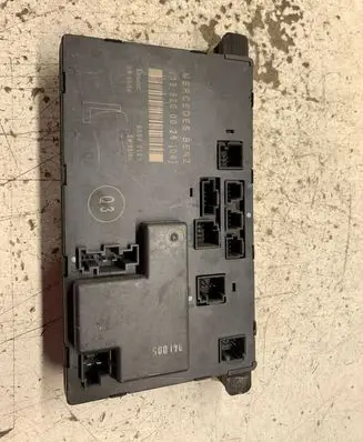 Mercedes-Benz CLS C219 Door control unit/module 2198200026 00005021