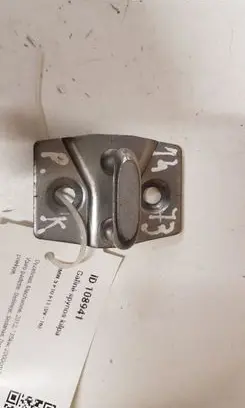 BMW 5 F10 F11 Rear door lock loop/hook striker 7249639