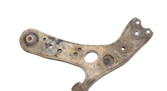 Toyota Prius (XW30) Front lower control arm/wishbone