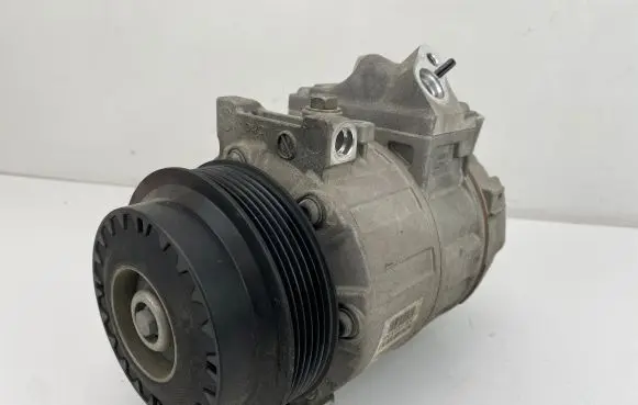Mercedes-Benz C W204 Air conditioning (A/C) compressor (pump) A0008307800 Z0006615G 3063732578