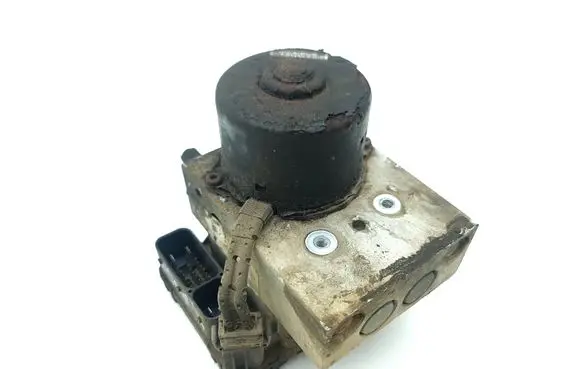Chrysler PT Cruiser ABS Pump 02040813