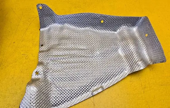 Audi R8 4S Exhaust heat shield 4S0825689D