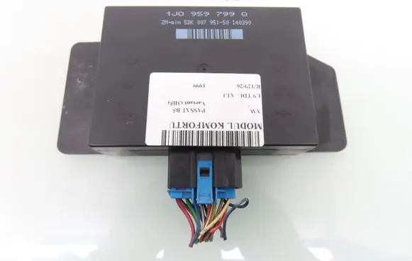 Volkswagen PASSAT B5 Central body control module 1J0959799Q