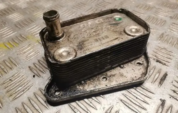 Mercedes-Benz CLK A209 C209 Gearbox / Transmission oil cooler 6131880201