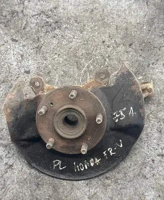 Front wheel hub