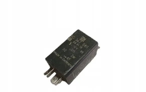 Opel Omega B1 Charging relay 90347661