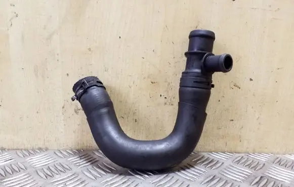 Volkswagen Tiguan Engine coolant pipe/hose