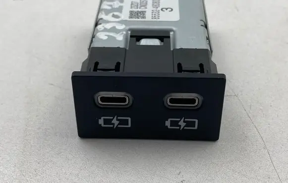 USB socket connector