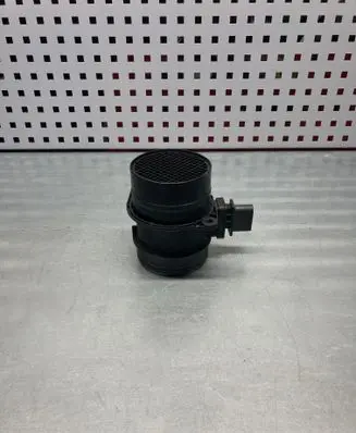 Volkswagen PASSAT B6 Mass air flow meter 0281002735 24130358 03G906461C