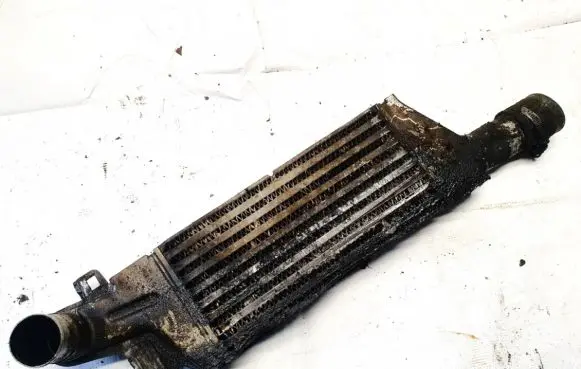 Opel Combo C Intercooler radiator 24427069 0118297