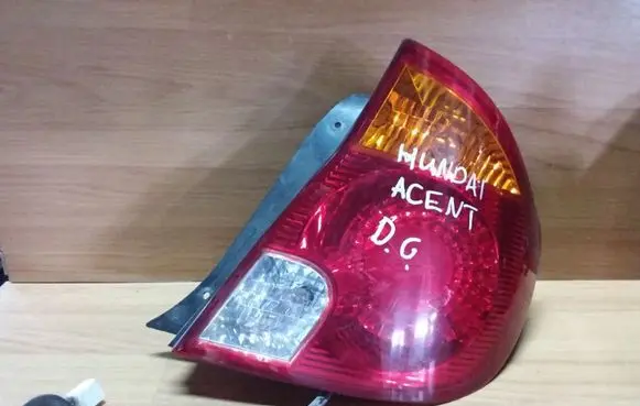 Hyundai Accent Rear/tail lights