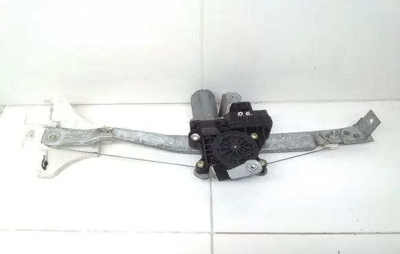 Ford Mondeo Mk III Rear door window regulator with motor 0130821772