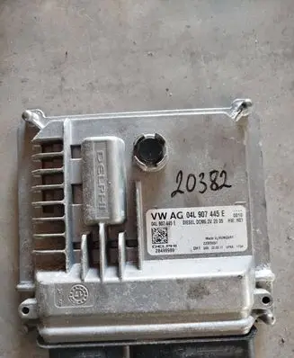 Volkswagen Golf VII Engine control unit/module 04l907445e