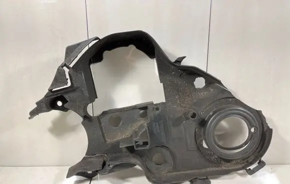 Volvo V70 Timing belt guard (cover) 8631626 1335