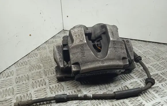 Mercedes-Benz GLE (W166 - C292) Front brake caliper