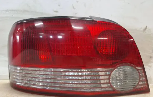 Mitsubishi Galant Rear/tail lights 22087373