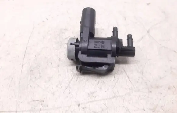 Audi A1 Turbo solenoid valve 1K0906283A