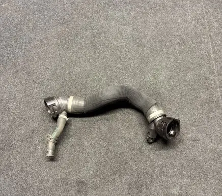 BMW 5 F10 F11 Engine coolant pipe/hose 7575427