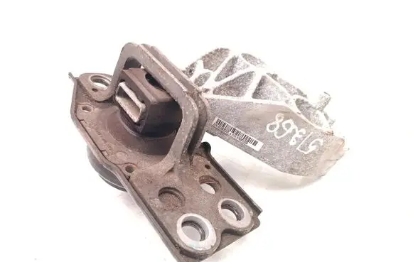 Renault Koleos I Engine mount bracket 6779806