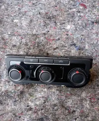 Volkswagen Caddy Climate control unit