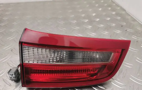 Volvo S60 Tailgate rear/tail lights 30796272 21500201 VVLL0S60C