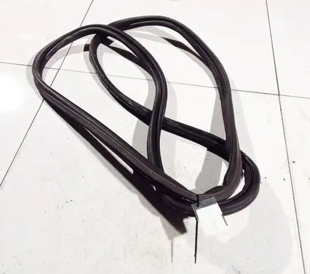 Citroen C5 Rubber seal front coupe door 