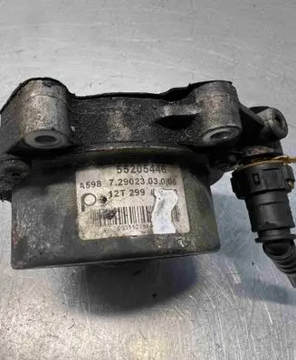 Opel Insignia A Vacuum pump 55205446