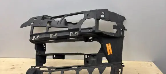 BMW 5 G30 G31 Front bumper mounting bracket 511173885345
