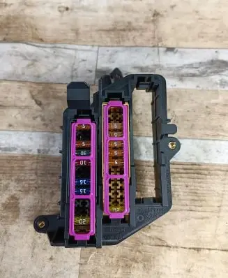 Audi A6 S6 C6 4F Fuse module 4F1971845A