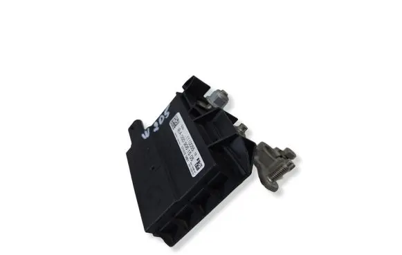 Mercedes-Benz C W205 Battery relay fuse A0009061505