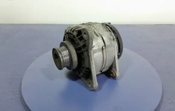 Renault Modus Generator/alternator 8200325823