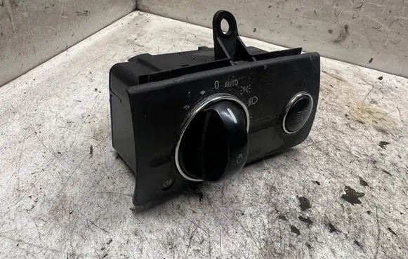 Mercedes-Benz E W211 Light switch A2115450104