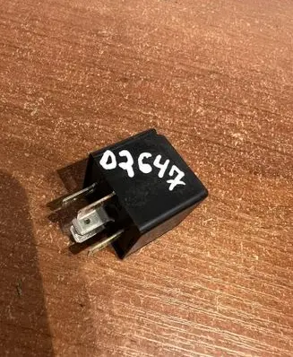 Jeep Grand Cherokee (WJ) Other relay 04848879AA D2647