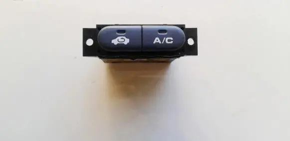 Honda HR-V Air conditioning (A/C) switch 3308K