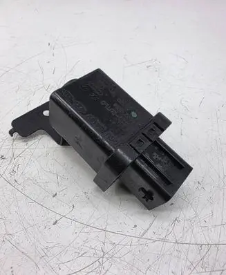 KIA Sportage Glow plug pre-heat relay 868302UTL0