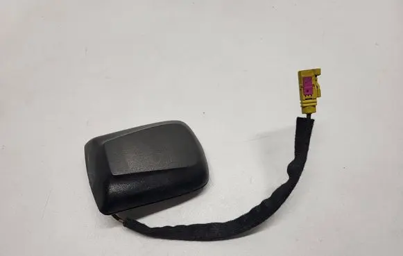 Dodge Challenger Radio antenna P05064973AC