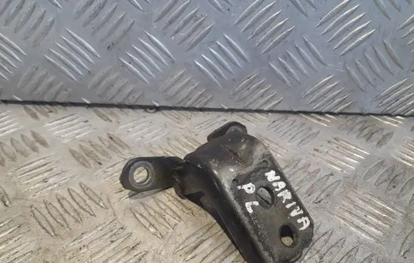 Nissan Navara D40 Front door upper hinge