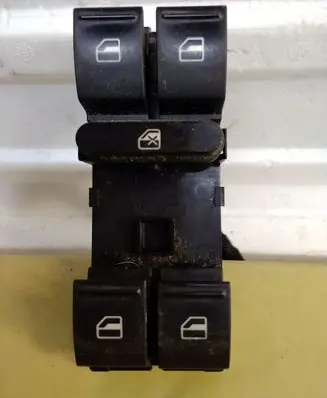 Seat Altea XL Electric window control switch 1K49598579
