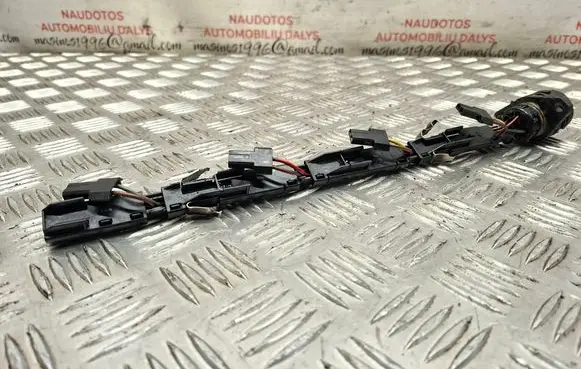 Skoda Octavia Mk2 (1Z) Fuel injector wires 038971803