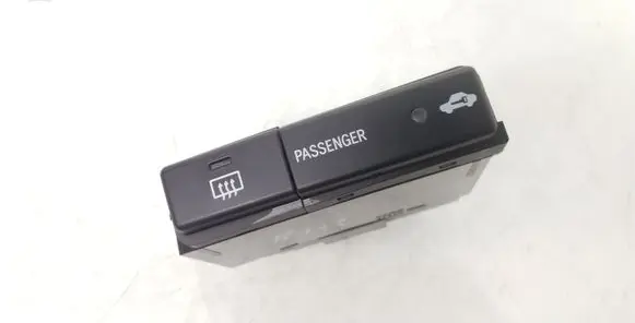 Windscreen/window heater switch