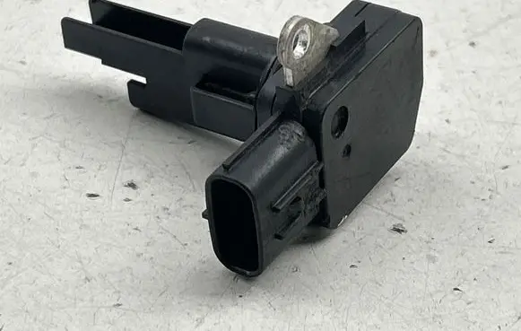 Toyota Prius+ (ZVW40) Mass air flow meter 2220426010 05P09 05109